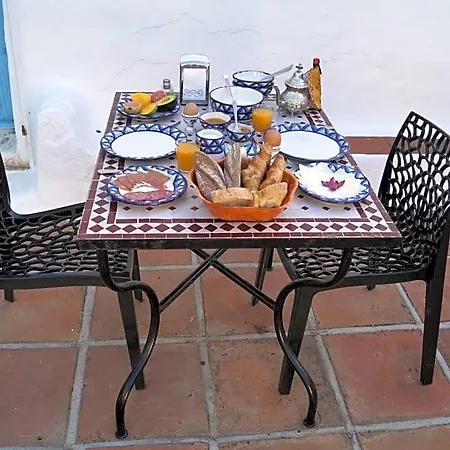 Couette-café Rural El Oasis 3*