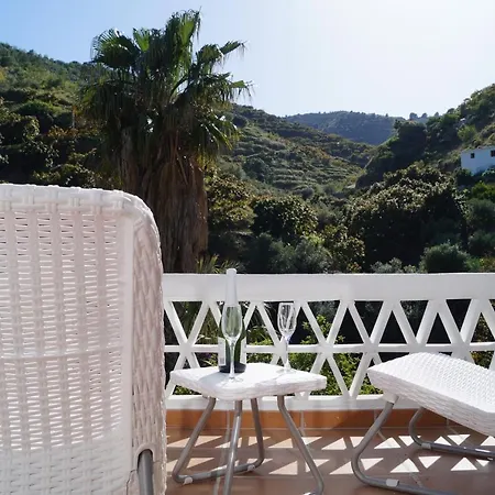 Oda ve Kahvaltı Rural El Oasis